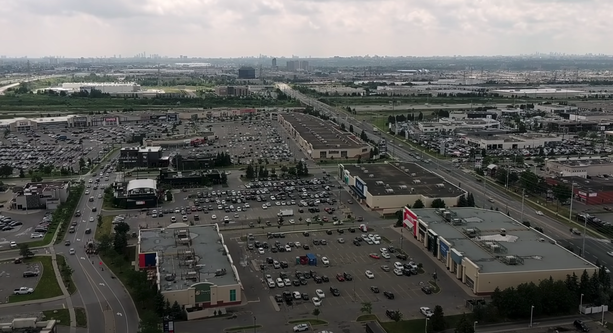 Supermarket parking sprawl in Vaughan, Canada